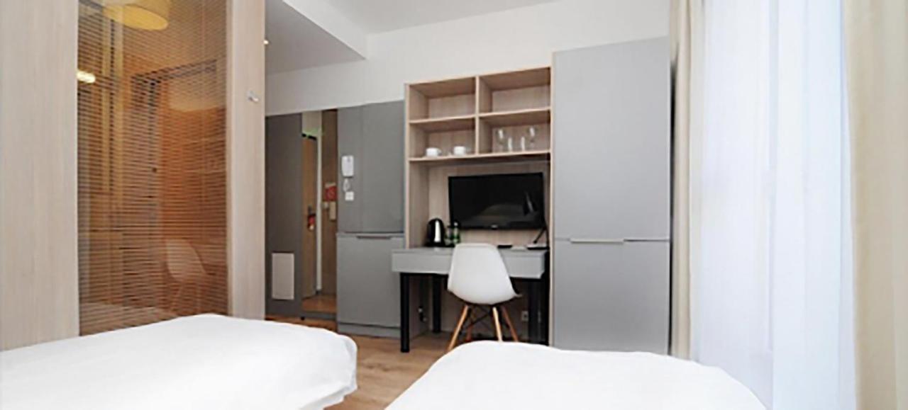 404 Rooms Wolska Apartament Варшава Екстериор снимка