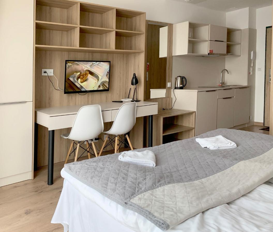 404 Rooms Wolska Apartament Варшава Екстериор снимка